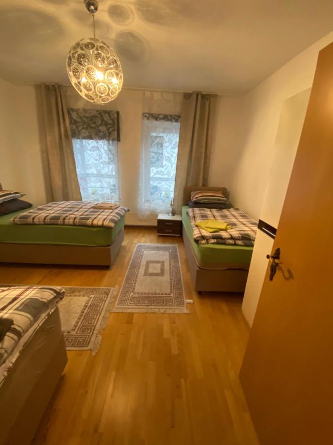 Ferienwohnung Wohnen auf Zeit in Essen Exterior foto