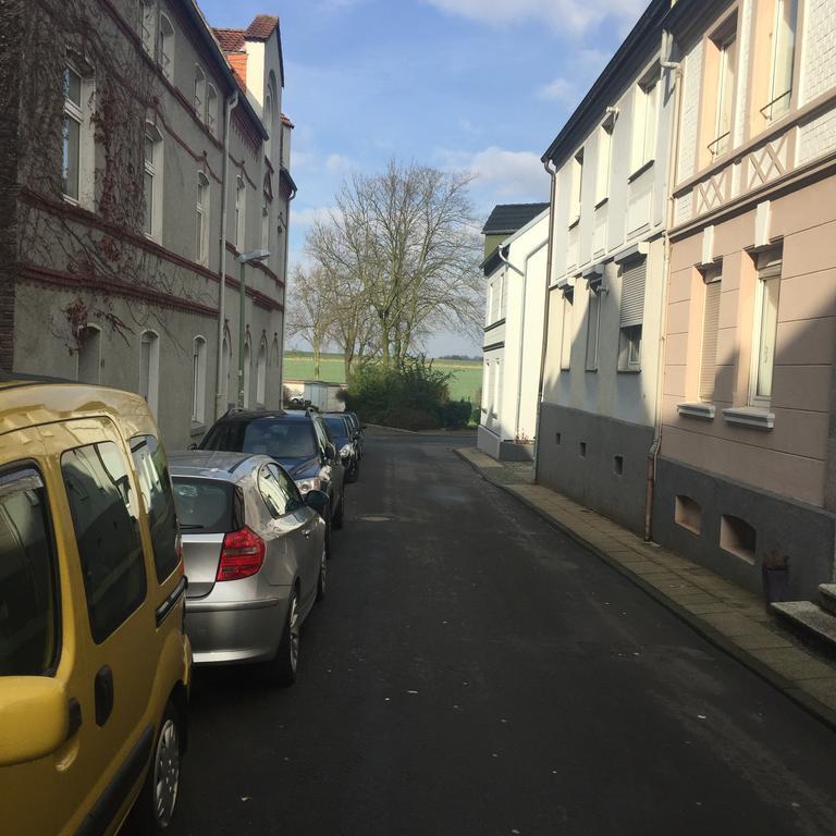 Ferienwohnung Wohnen auf Zeit in Essen Exterior foto